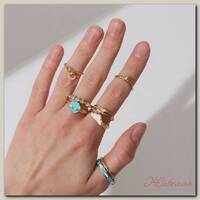 Набор колец 8 штук 'Инопланетяне', цветной в золоте, 13 размер